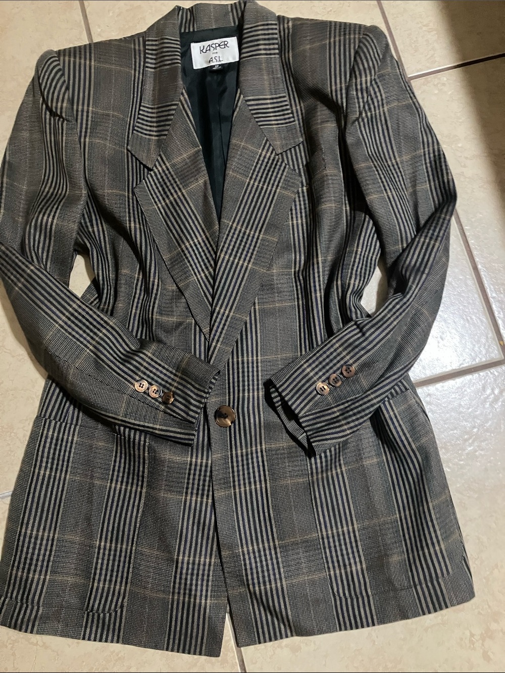 Kasper Plaid Blazer Jacket in Brown and Black
